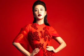 Văn Mai Hương liên tiếp đón nhận tin vui, “chốt” dự án âm nhạc đặc biệt 