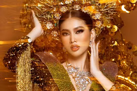 Tiết lộ về bộ trang phục nặng gần 30kg của đại diện Việt Nam