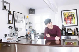 Phản ứng của Nathan Lee khi bị nhiều người “inbox” hỏi mượn tiền