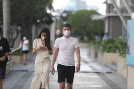 Vợ chồng Thủy Tiên in sao kê, tuyên bố khởi kiện người vu khống, bôi nhọ danh dự