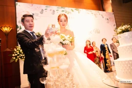 NSND Công Lý hồi hộp khi kết hôn với bạn gái kém 15 tuổi