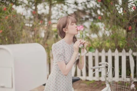 Tung MV mới, Thiều Bảo Trâm bị chê cả về giọng hát lẫn diễn xuất