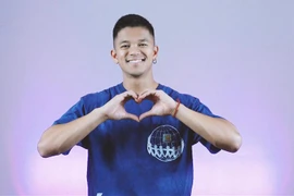 Từ Đức, ca sĩ Trọng Hiếu ra MV cổ vũ tinh thần Việt Nam chống dịch Covid-19