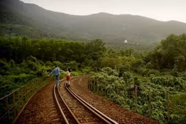 Uyên Linh trình làng MV nhạc Jazz ca khúc mới