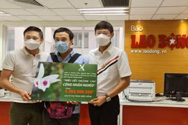 Quyền Linh và bạn bè ủng hộ 2,2 tỷ mua vaccine cho người nghèo