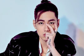 Nghệ sĩ Việt đầu tiên hợp tác với hãng phát hành nhạc hàng đầu thế giới 