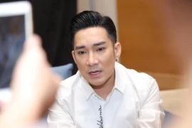 Trở lại làm liveshow sau sự cố “cháy Cung”, Quang Hà lại gặp sự cố