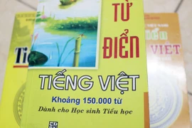 Cần biện pháp chặn từ điển “rác”