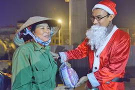 Nghĩa cử ấm áp mùa Noel