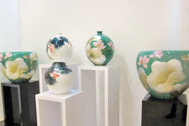 “Quốc sắc liên hoa” của Quang “gốm”