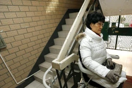 Thang máy ghế ngồi đầu tiên tại Trung Quốc