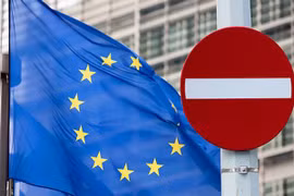 EU kéo dài lệnh cấm vận đối với Crimea thêm một năm