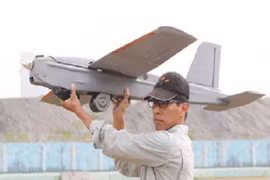 Đài Loan “khoe” liền lúc 2 loại UAV trinh sát mới