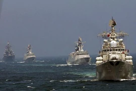 Nhật phát hiện 6 tàu khu trục Trung Quốc rầm rộ vượt qua Okinawa