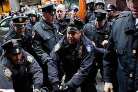 Thêm một cảnh sát Mỹ bị bắn chết tại Florida