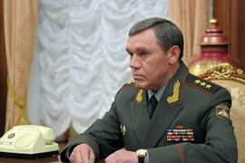 Nga cử sỹ quan quân đội sang Donbas theo đề nghị của Kiev