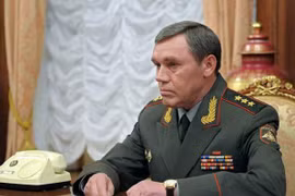 Nga cử sỹ quan quân đội sang Donbas theo đề nghị của Kiev