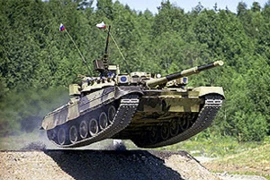 Ấn Độ quyết định mua gần 700 xe tăng T-90S của Nga