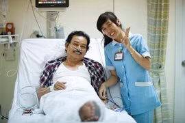 Diễn viên Mã Trung trở về từ cõi chết 