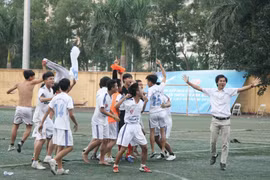 THPT Trần Quốc Tuấn và THPT Phan Huy Chú vào chung kết tranh cúp vàng