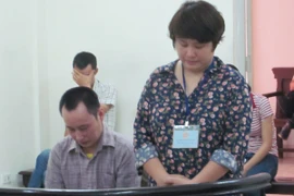 Chụp ảnh phản cảm tung lên mạng để câu khách mua bán dâm