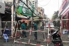 Hà Nội, TP.HCM có thể tự quyết theo thẩm quyền việc phong tỏa, giãn cách xã hội phòng Covid-19