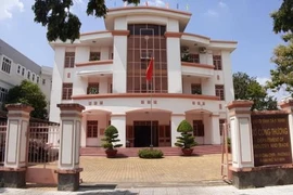 Vi phạm những điều đảng viên không được làm, Phó Giám đốc Sở Công Thương bị cảnh cáo