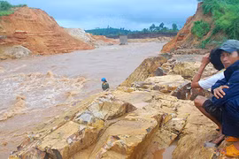 Thủy điện Ia Krel 2 vỡ đập 2 lần/năm, Bộ Xây dựng "truy" trách nhiệm