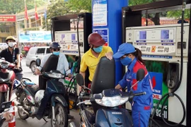 Thủ tướng: Xử lý nghiêm đơn vị không phát hành hóa đơn điện tử cho từng lần bán hàng tại cửa hàng xăng dầu