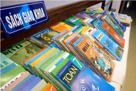 Xin tạm rút đề án đổi mới sách giáo khoa