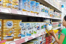 Sữa cho trẻ dưới 6 tuổi sẽ bị áp giá trần?