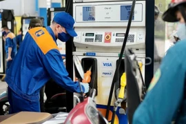 Giá xăng trong nước giảm sâu kỷ lục kể từ đầu năm nay