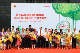 500 hộ gia đình chung cư The Sparks nhận sổ hồng