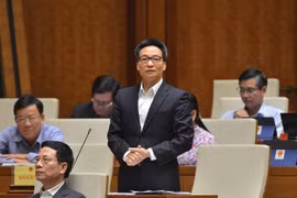 Việt Nam đang tìm mua vaccine Covid-19 của Nga, Trung Quốc nhưng rủi ro vẫn cao