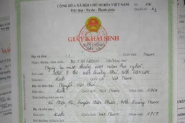 Chưa thể bỏ Giấy khai sinh, đăng ký kết hôn