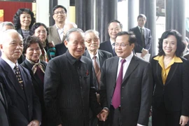 Bí thư Thành ủy Hà Nội chúc Tết CLB Thăng Long