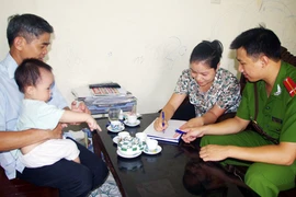 Đẩy mạnh học tập và làm theo tấm gương đạo đức Hồ Chí Minh