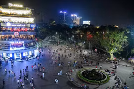 Quận Hoàn Kiếm kiến nghị không tổ chức các giải chạy vào đêm ở không gian đi bộ hồ Hoàn Kiếm
