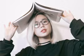 Tiên Nguyễn - nữ nhiếp ảnh gia chuyên chụp cho các hoa hậu