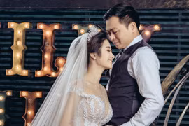 Ảnh cưới ngọt ngào của Hoa hậu Thu Ngân và Chủ tịch CLB FLC Thanh Hóa