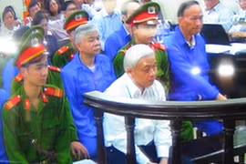 Diễn biến phiên tòa xét xử Nguyễn Đức Kiên, chiều 28-11