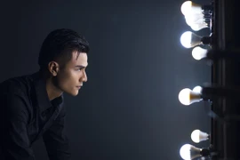 Siêu mẫu Vĩnh Thuỵ "lạnh lùng" trong bộ ảnh mới