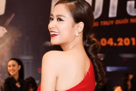 Hoàng Thuỳ Linh gợi cảm bên Vĩnh Thuỵ trong buổi ra mắt "Truy sát"