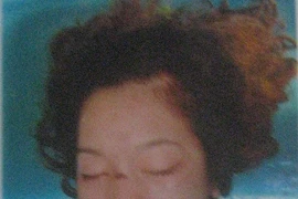 Phát hiện tử thi nữ trên triền đê