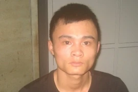 Nữ sinh lớp 10 bị 2 gã trai lạ hãm hại