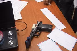 Bộ đôi “chàng” chơi “ke”, “nàng” nghiện “hê”