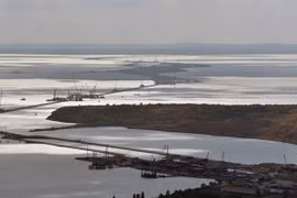  Crimea chính thức độc lập nguồn năng lượng với Ukraine