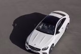 Mercedes-Benz ra mắt phiên bản đặc biệt E-Class Coupe Edition 1