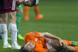 Van Gaal lo sốt vó vì khủng hoảng chấn thương