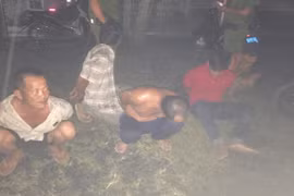 Nổ súng trấn áp, bắt giữ 5 đối tượng đánh người, tấn công cảnh sát 113